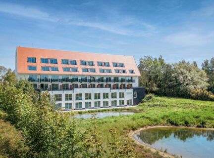 Deluxe hotelkamer met ondergrondse garagebox Nieuwlandplein 1 8620 Nieuwpoort 71101100
